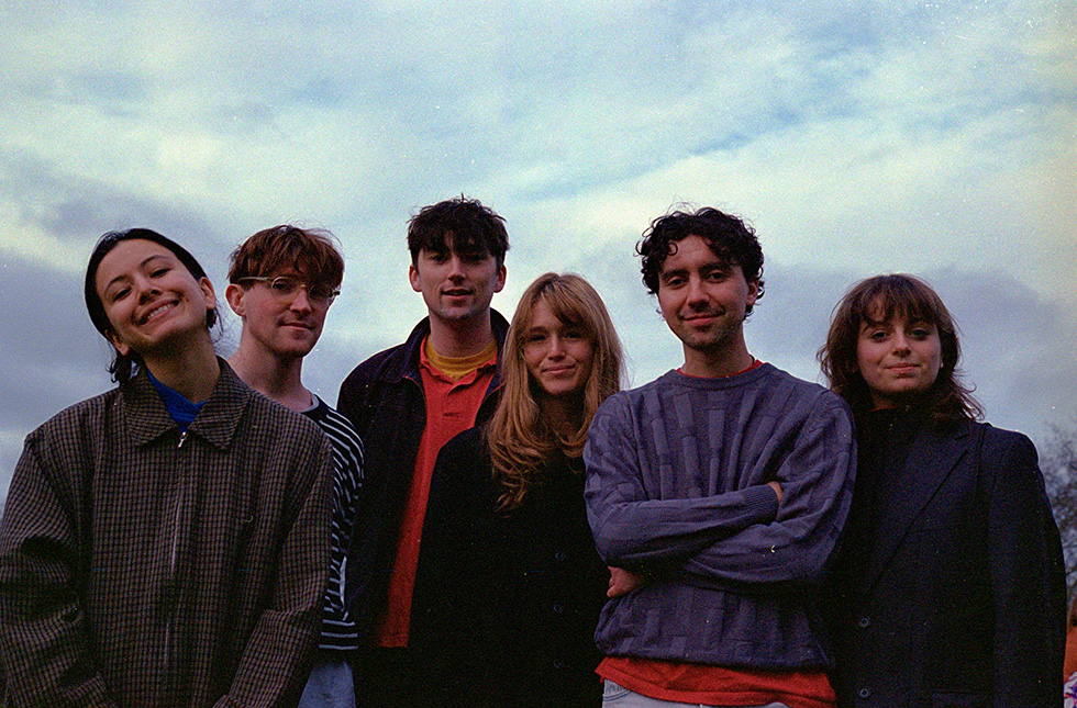 自成員退團後的一年，新生 BCNR 的紀錄── 2023年4月日本演出前訪問｜ele-king 中譯